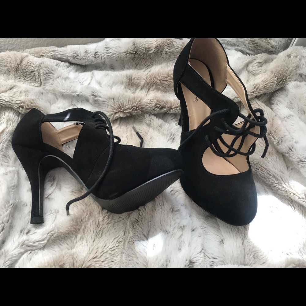 Qupid lace up heels. Size 7